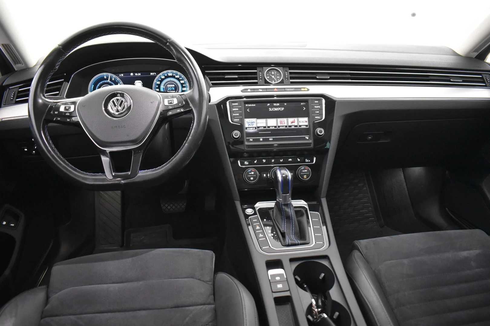 Car Image - 4Qg9Vp5gDcjX0lGTelXdDh