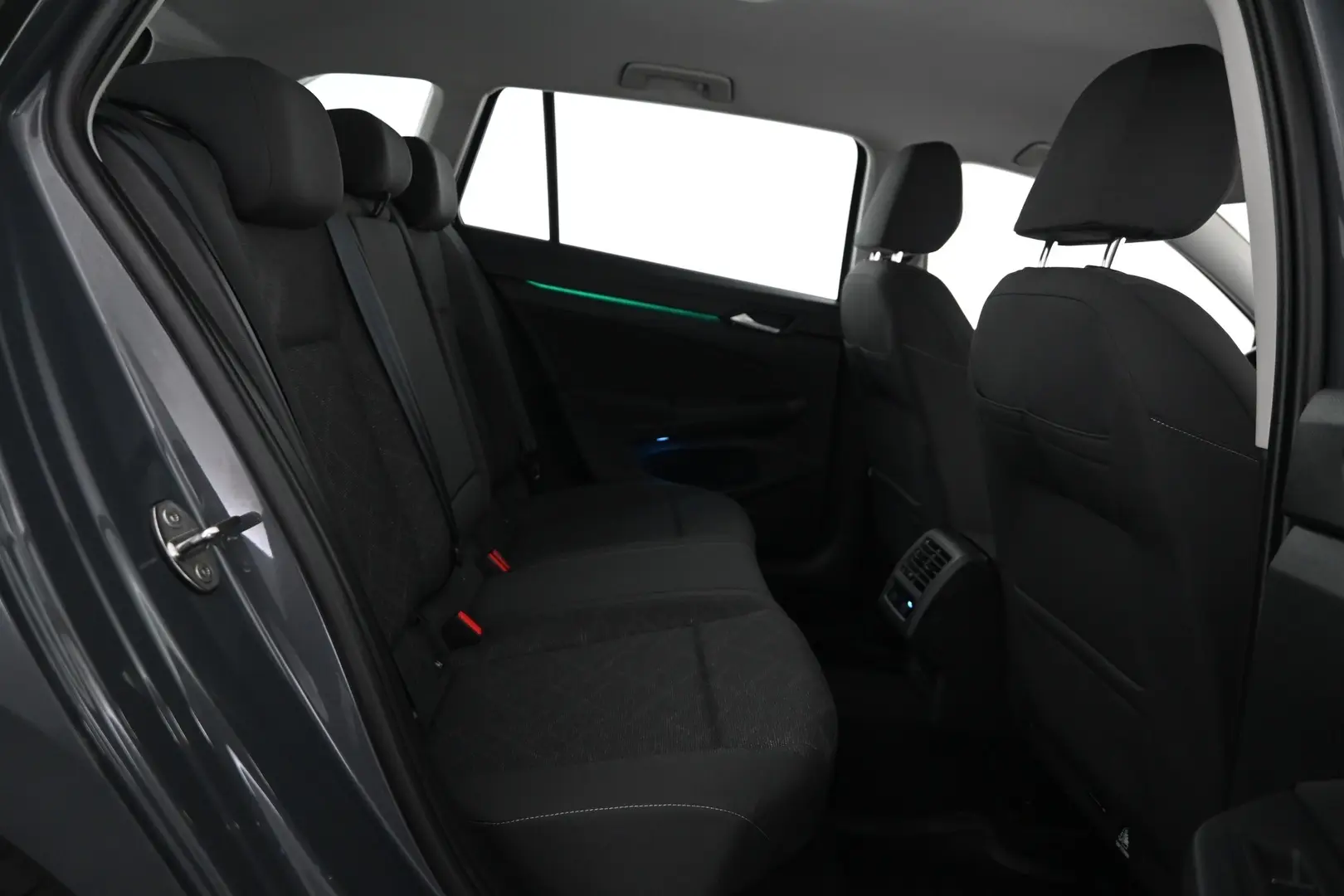 Car Image - 6ggzXmMbKeqlcbIj301oRb