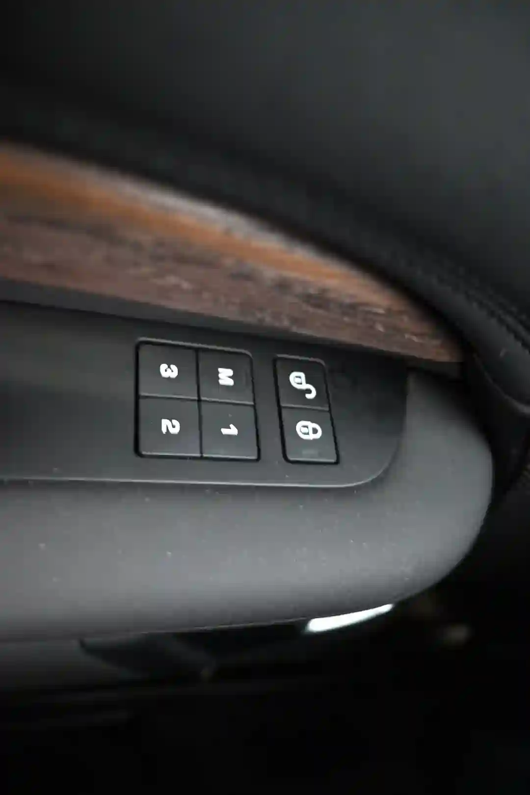 Car Image - 50B6ij6HLMgsptDuFO4BSe