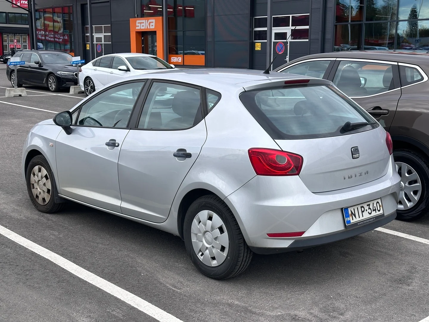 Car Image - b8CbbGdOe0flt0HD6UtVm