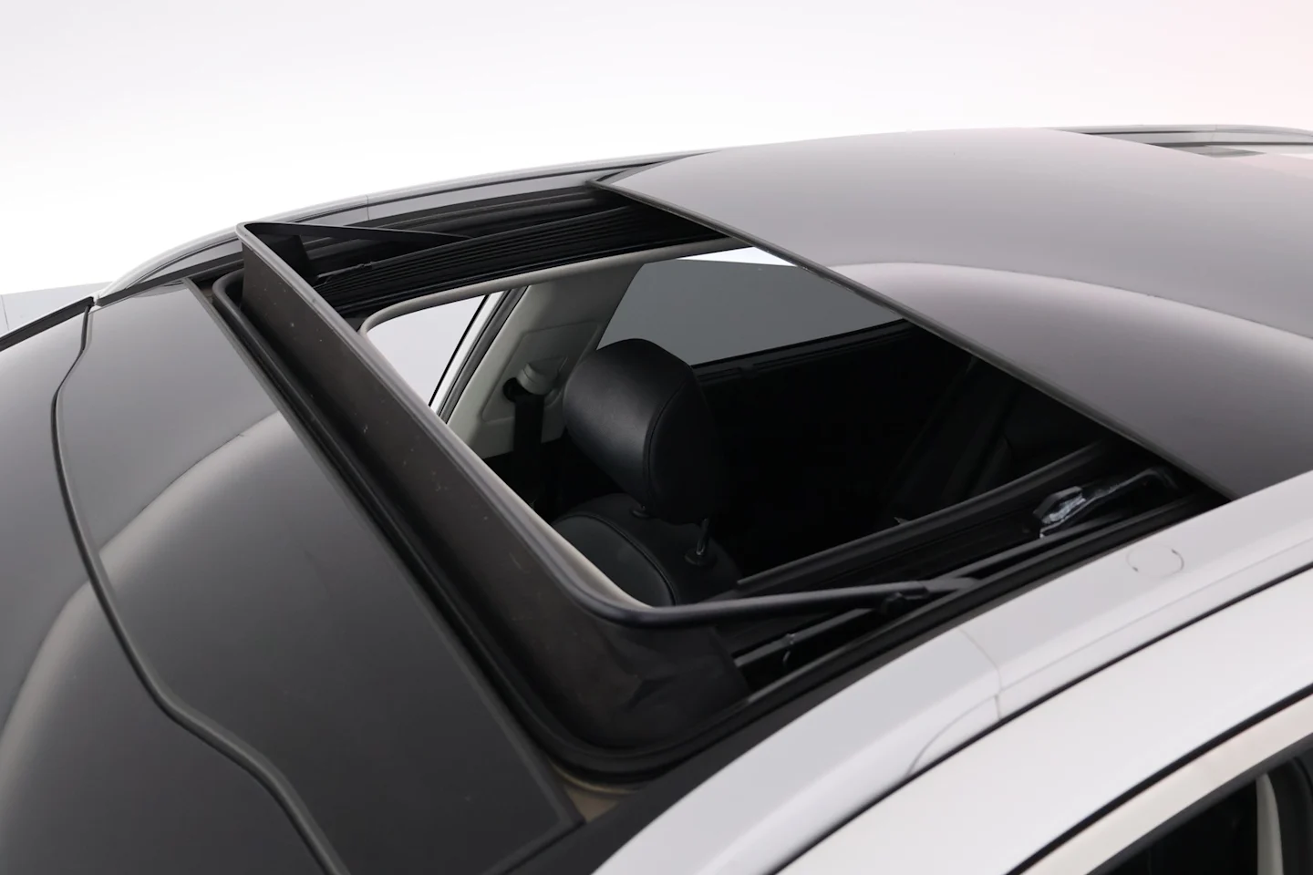 Car Image - 2gZYqtYXHqkga3HXtTmjOL