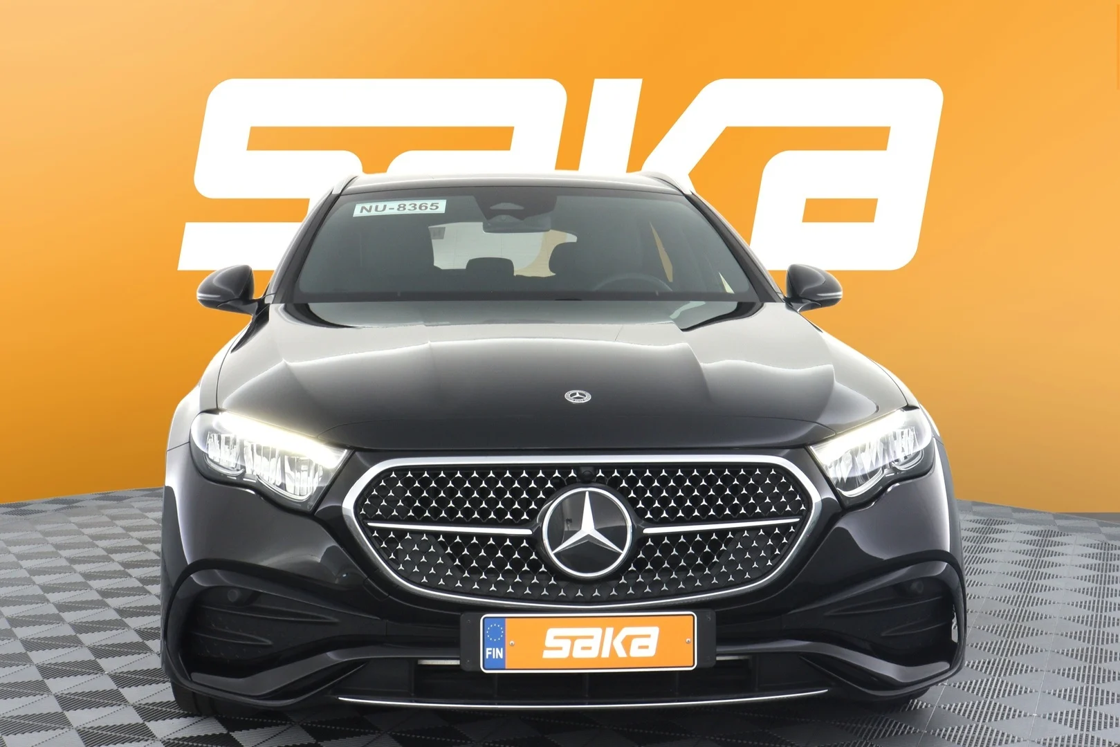 Car Image - 49N08pO6l9LmBIrjrSv1qt