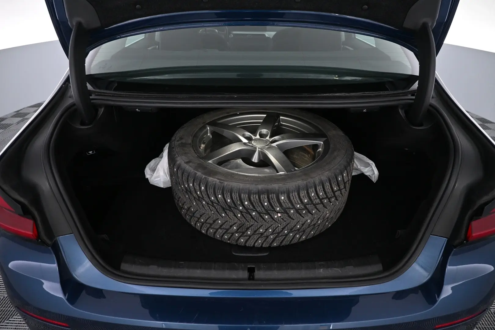 Car Image - 1BNd3ZXZDQcmleBciyCEvx