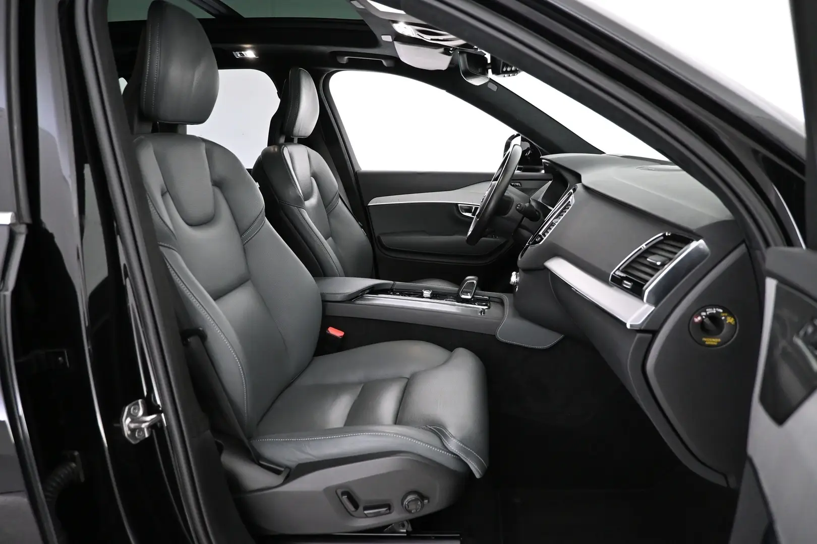 Car Image - 1QxwCYlWucRO8fRbMFIms9