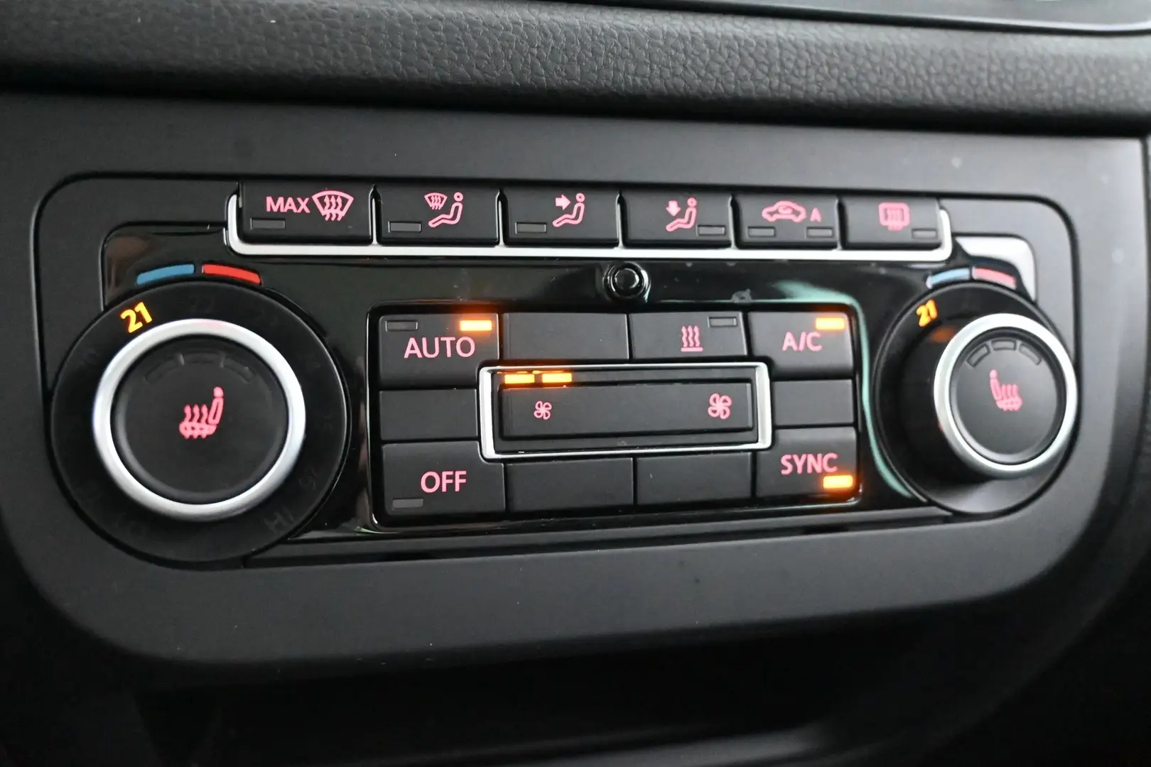 Car Image - 12I4UtnSJsnd7cRJs0fMF0