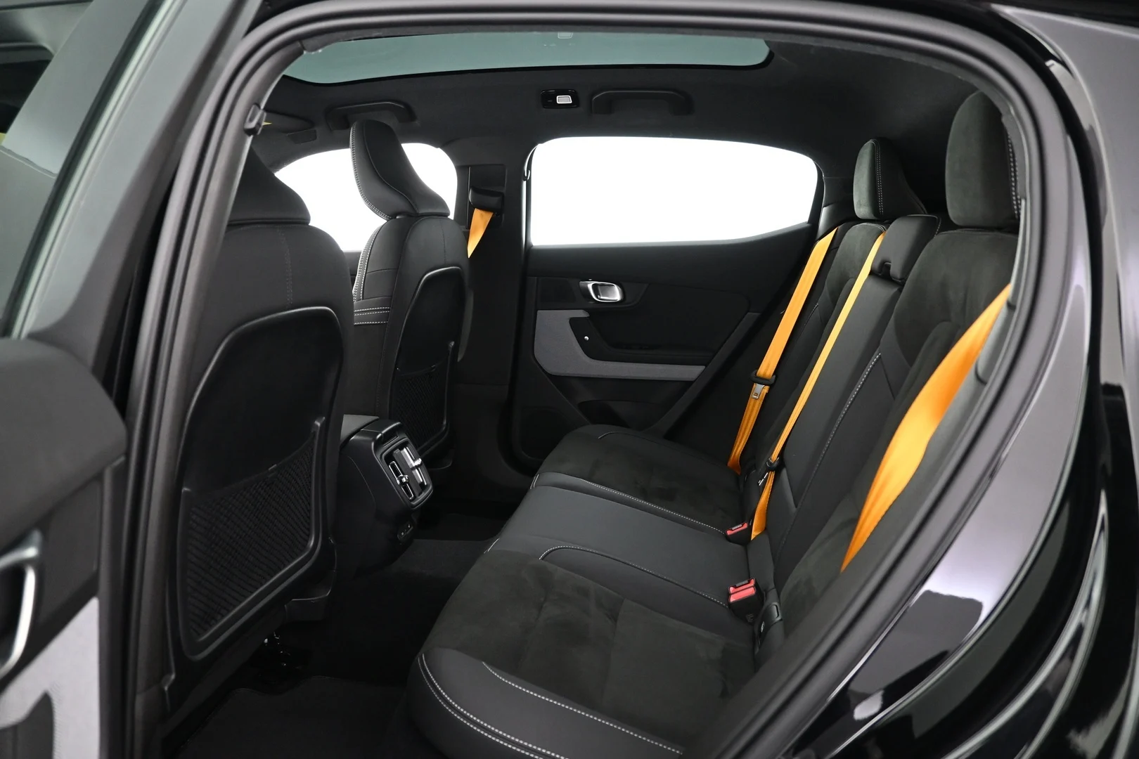 Car Image - 1gWc2qhRu6UoqxaWQpZFuO