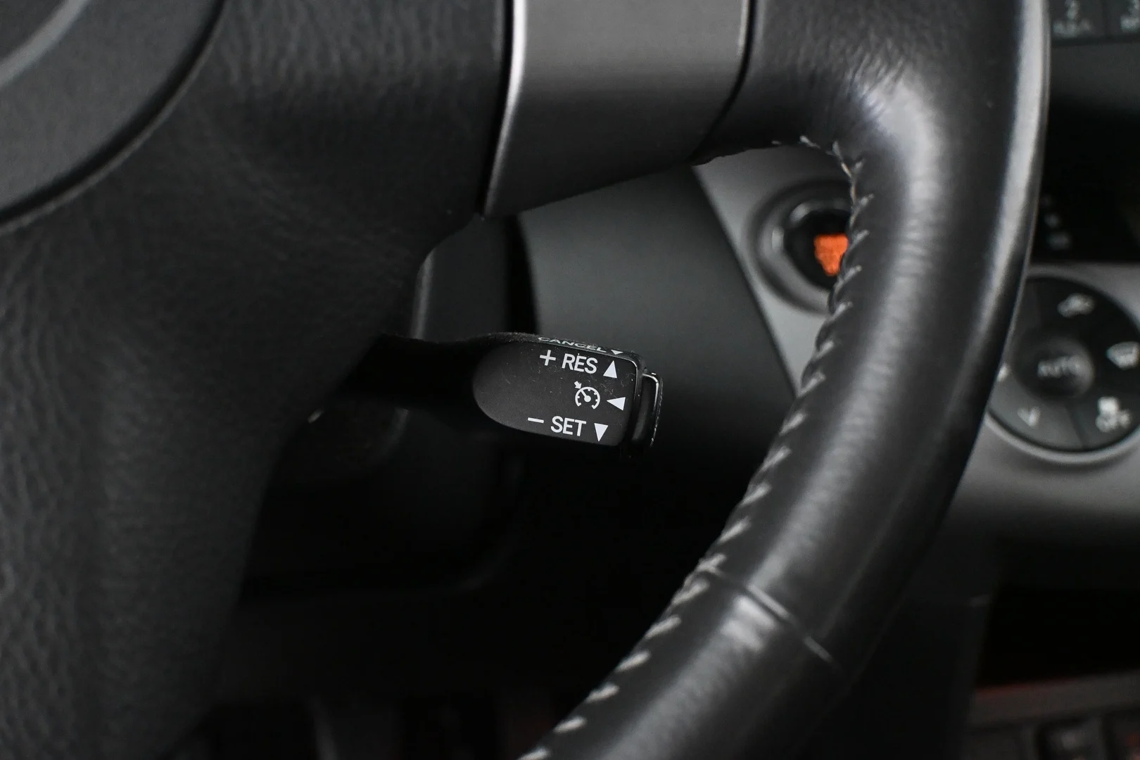 Car Image - 2hJgFOSQp5TVPXyMZqYlam