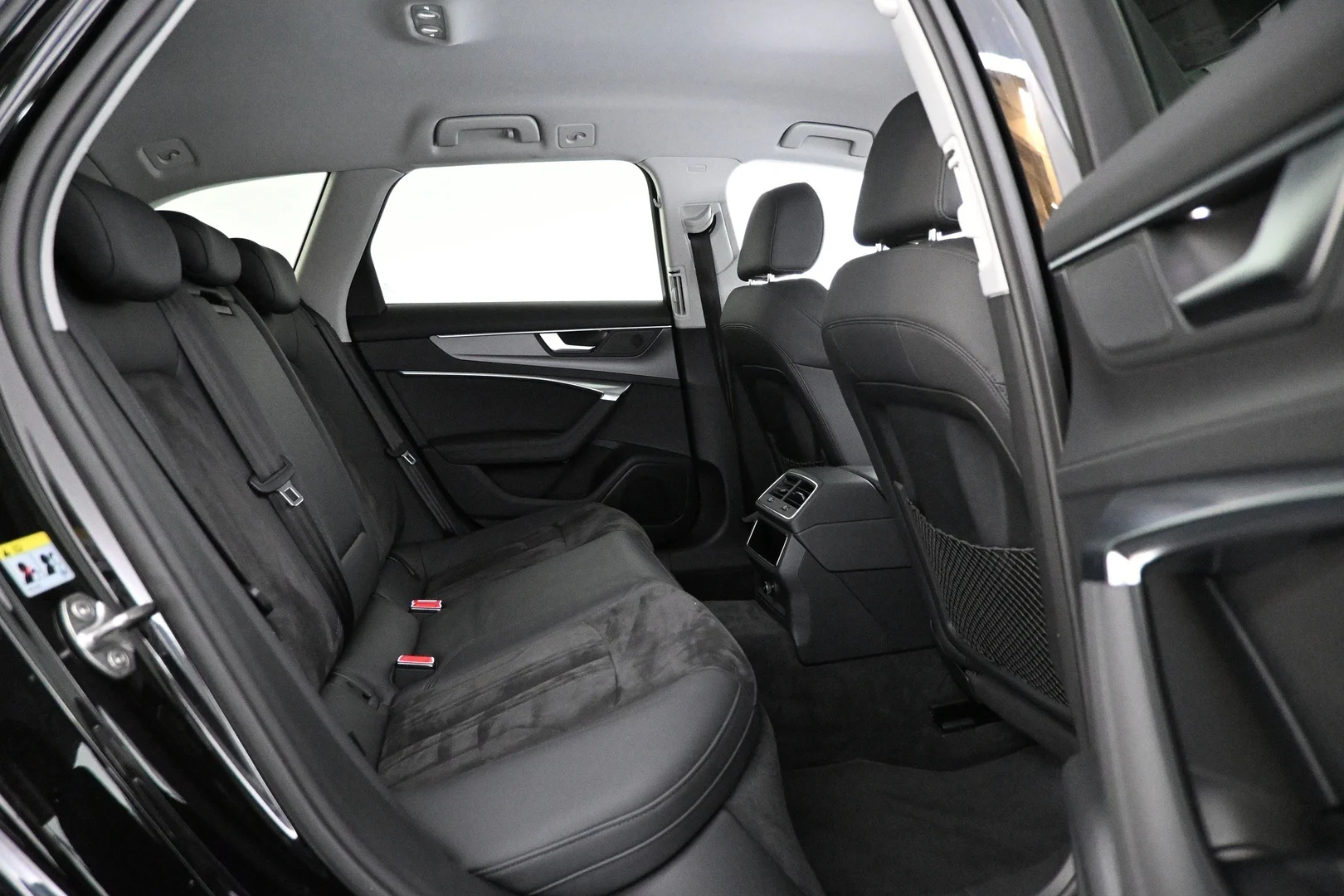 Car Image - 7fKLcxLWAPR2hJlbY3cCIh
