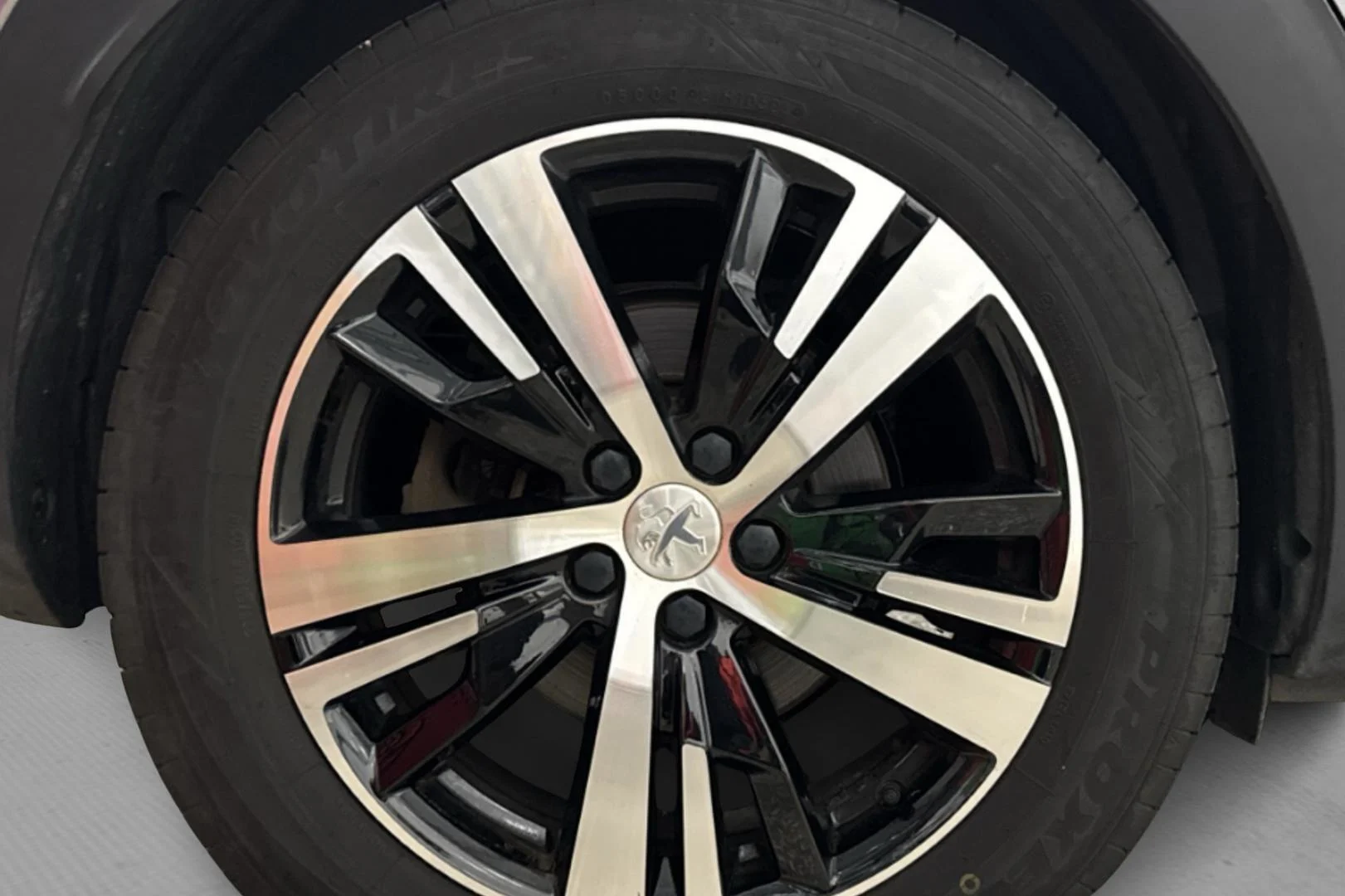 Car Image - 2S22J22bGyrGRffEvgwUsv