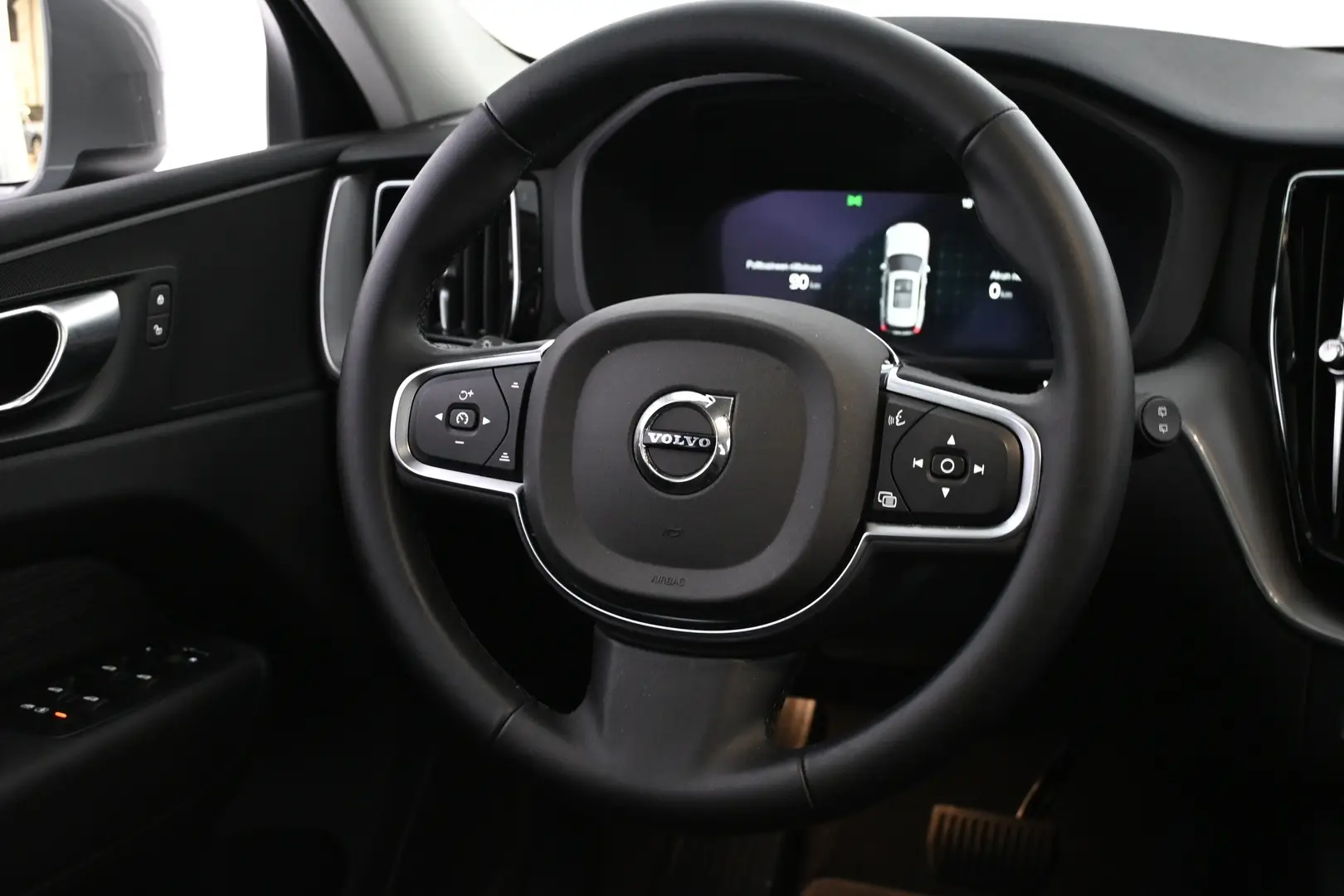 Car Image - iaZ5olY09urj6vPSUCVM4