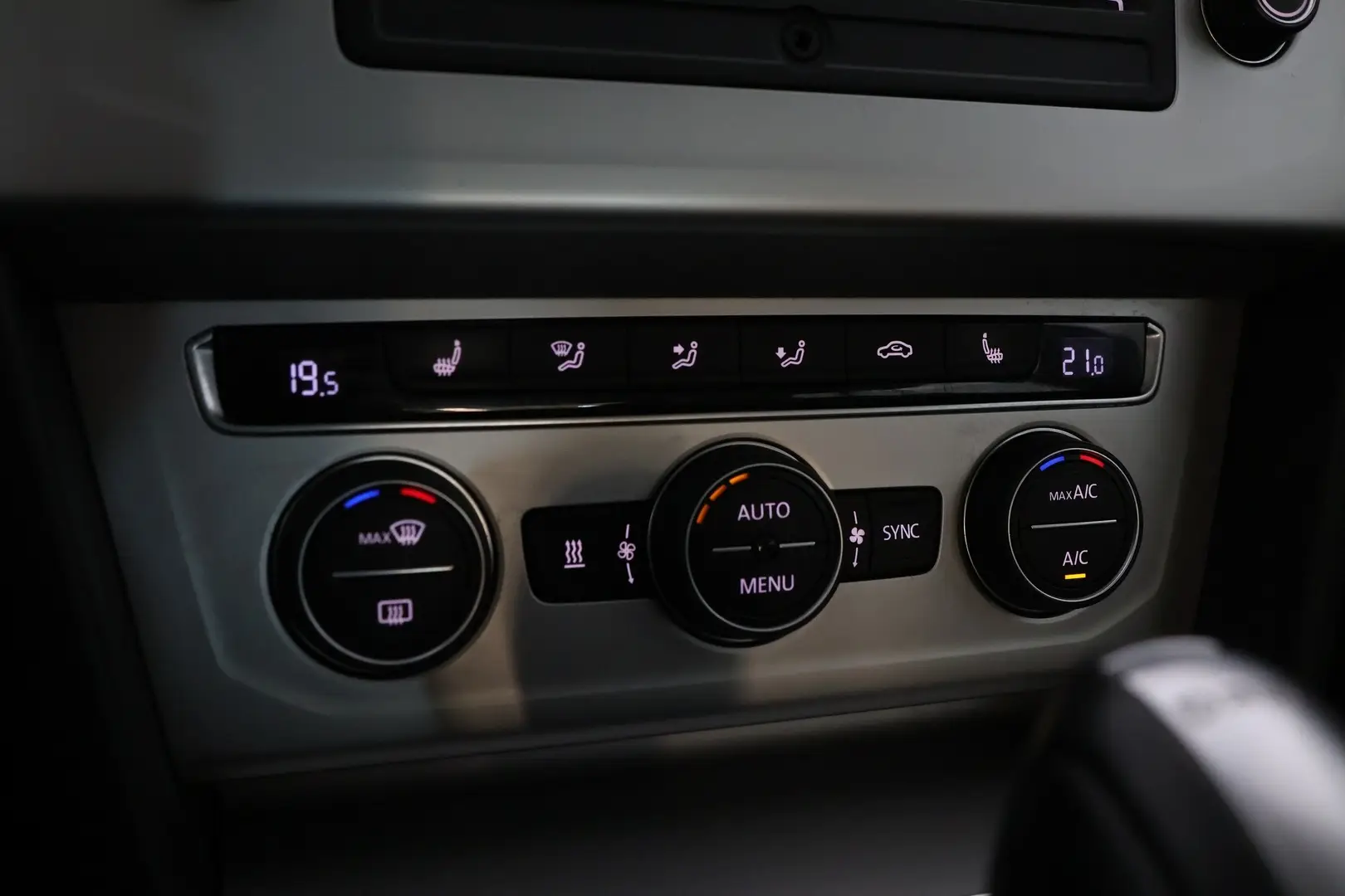 Car Image - 7lM0rLHKlGypv8TYPVosV0