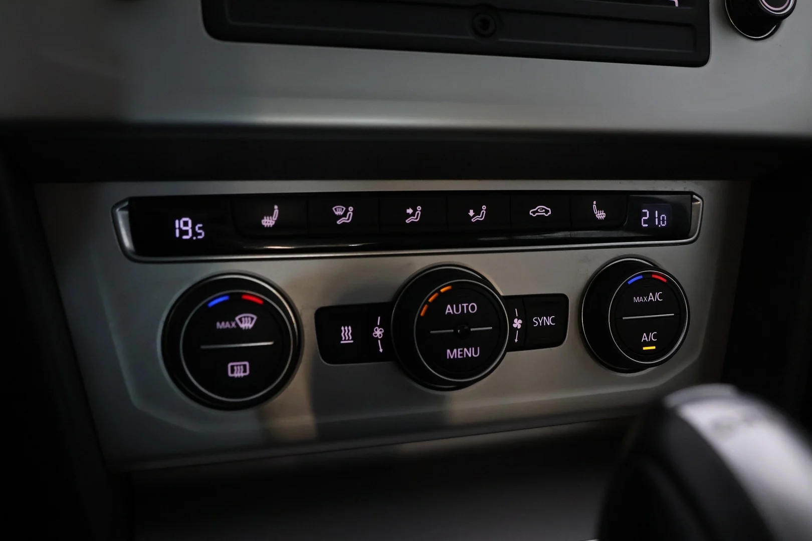 Car Image - 7lM0rLHKlGypv8TYPVosV0