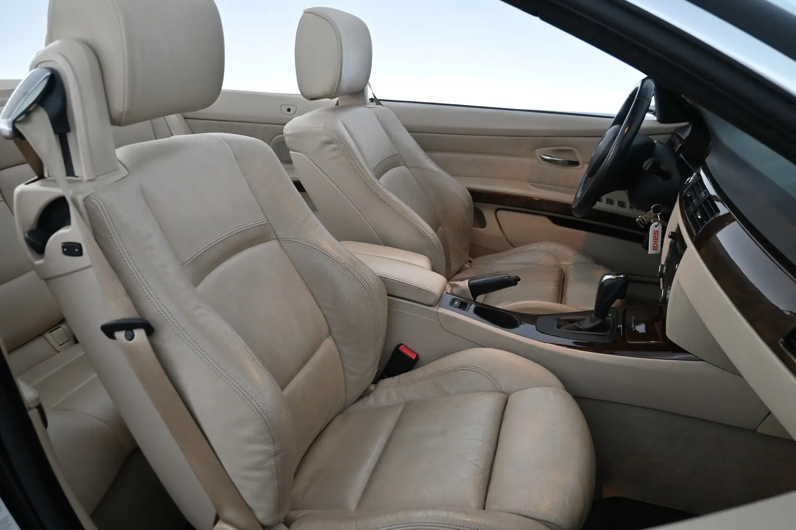 Car Image - 5c2901n5n9Pq1IcAXtf9M4