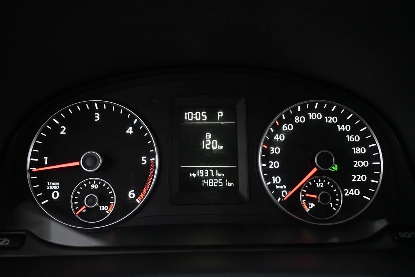 Car Image - 7DaFX37COitguY9DbIhVTh