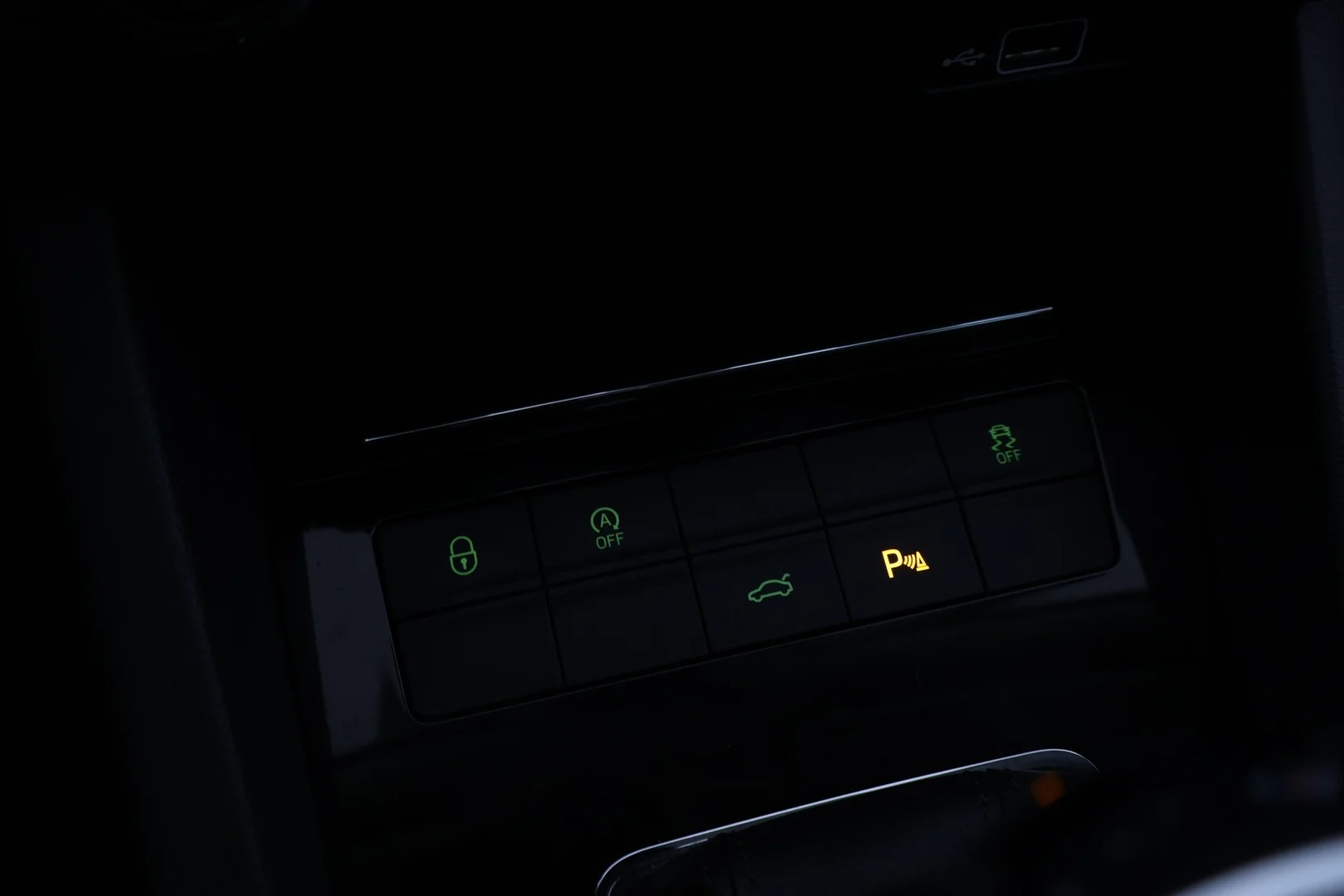 Car Image - 3tC5jKnGxh7WOO91jIADQv