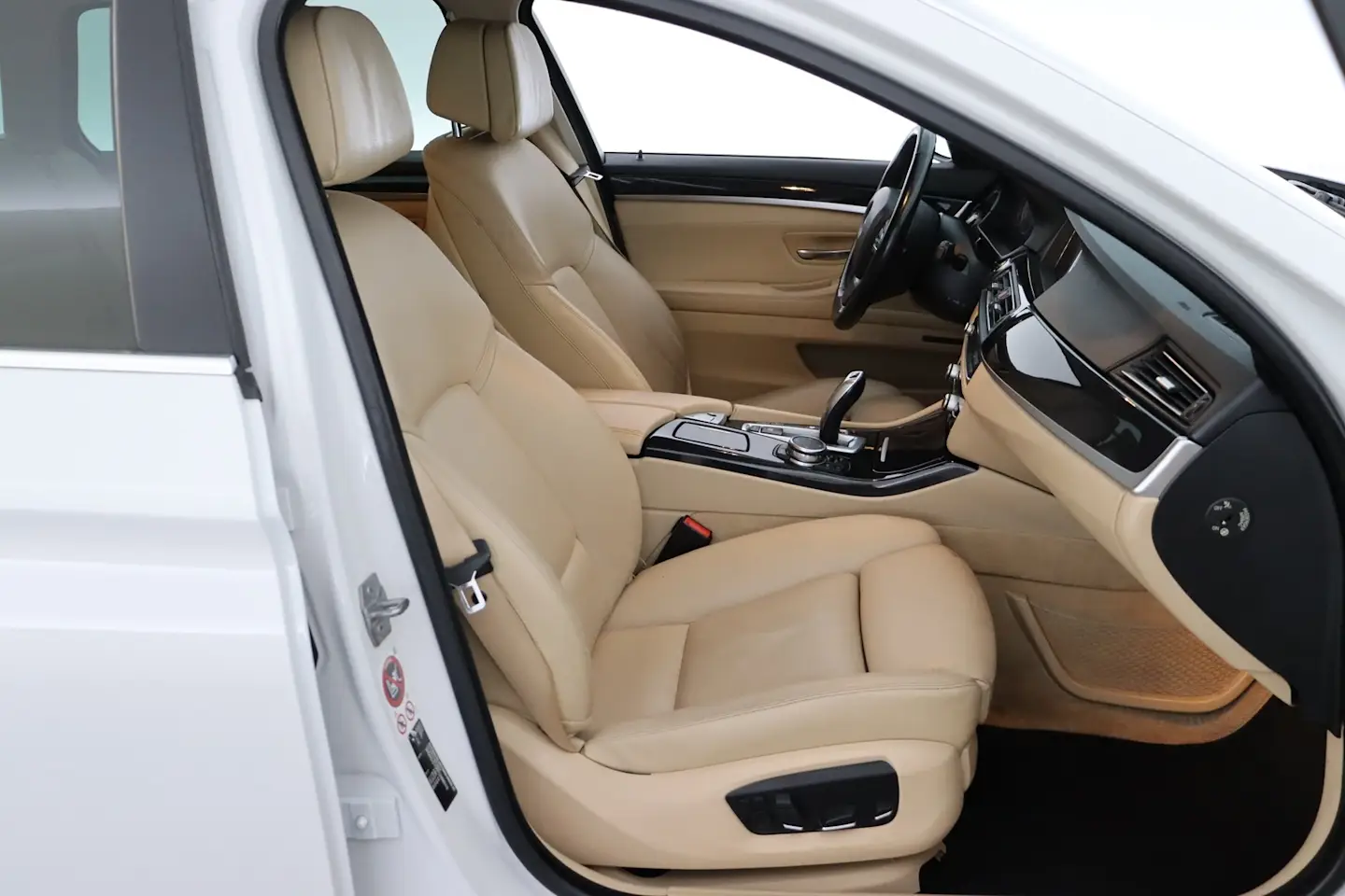 Car Image - 3C9eUwByKyad5s91Vf9gso