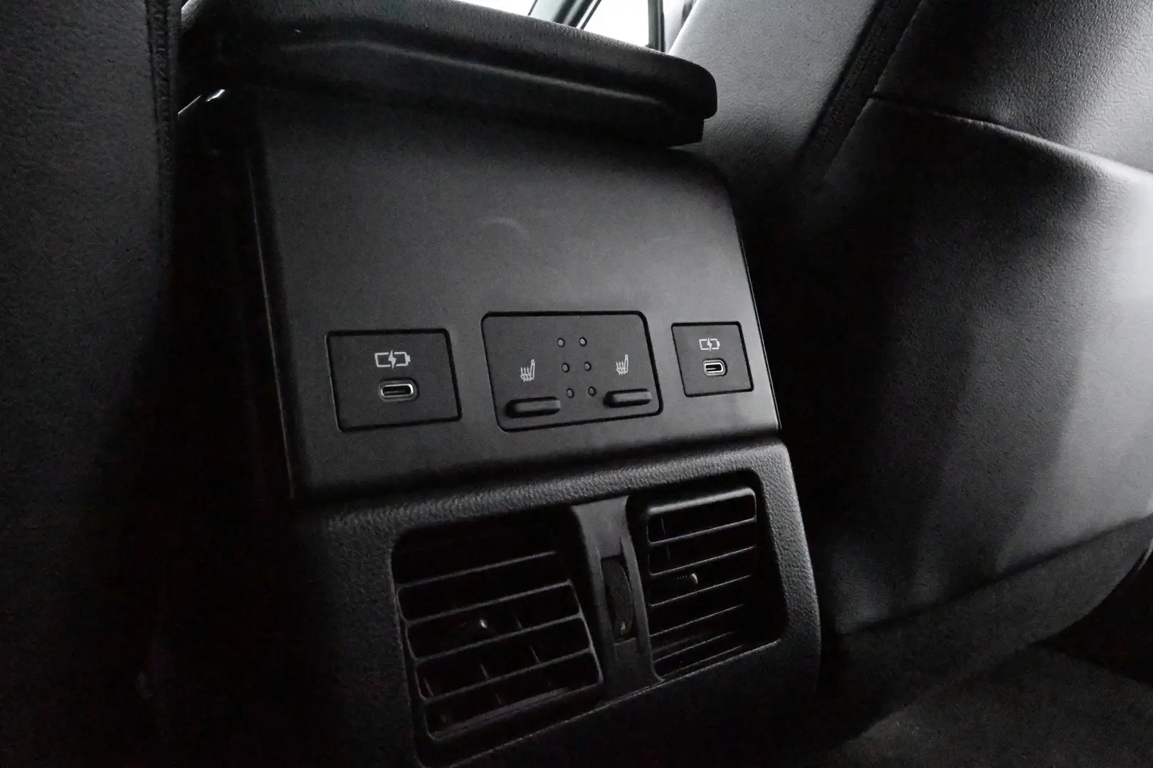 Car Image - 5unca7tdhhW3gpyCOhJumY