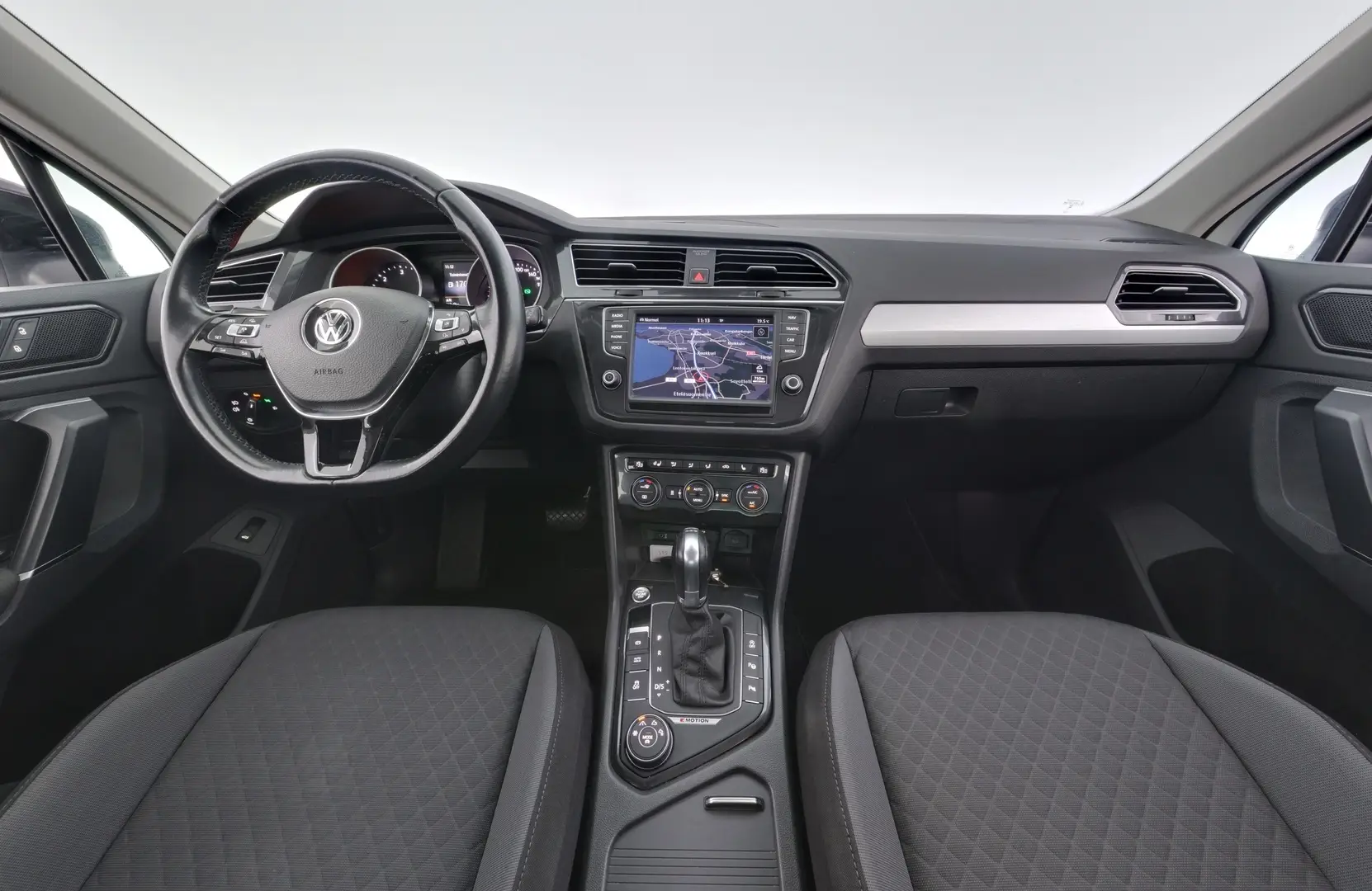 Car Image - 7JBRSnC2MQgP6xfamZeV2X