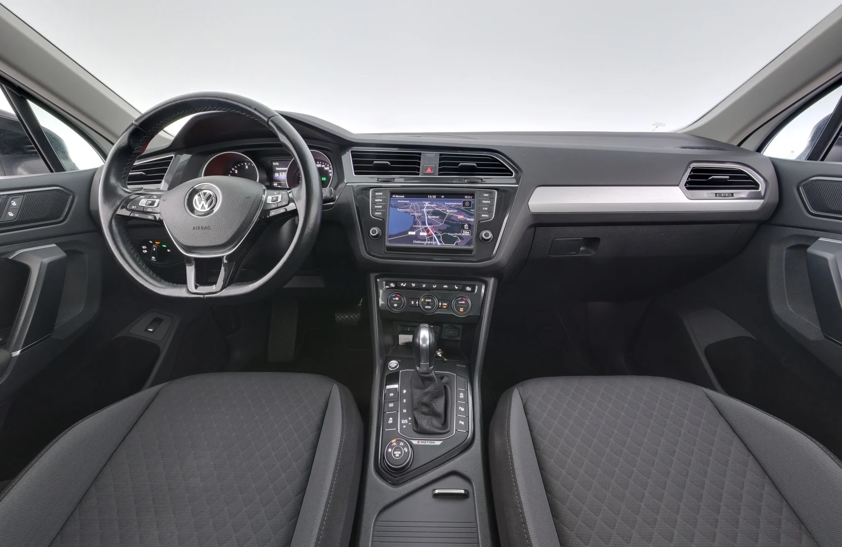 Car Image - 7JBRSnC2MQgP6xfamZeV2X