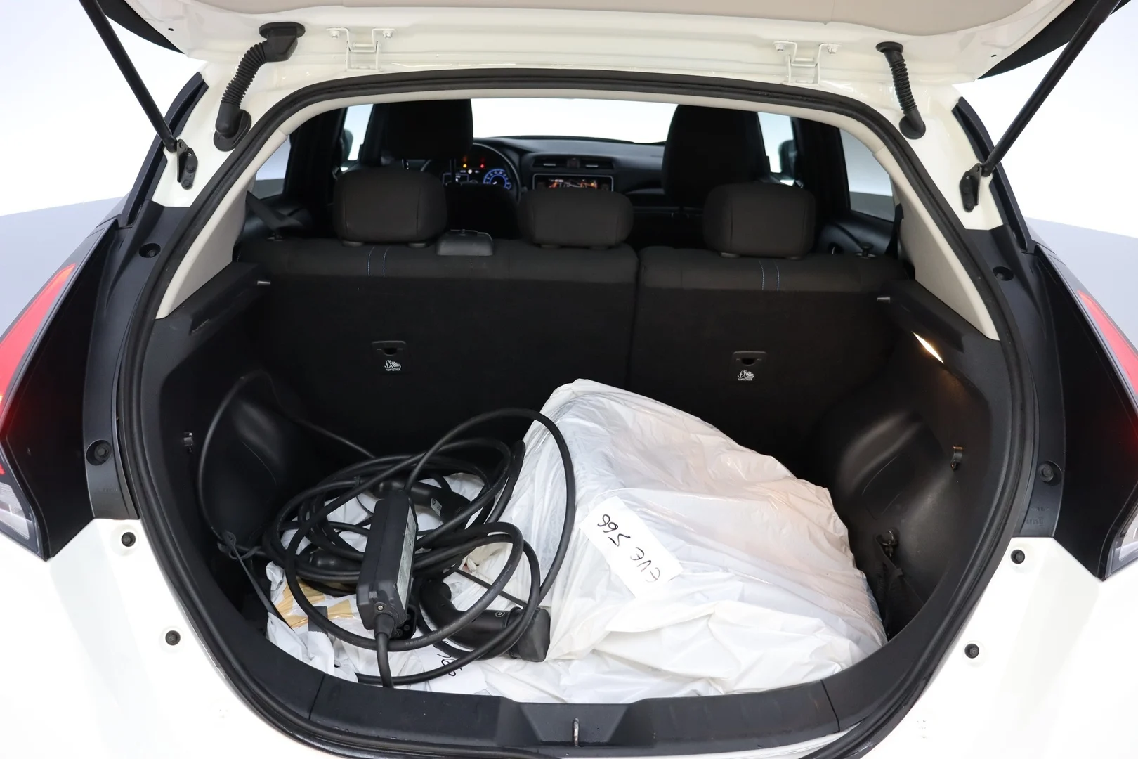Car Image - 6w7SFQ6XcI1277KxJlTiOv