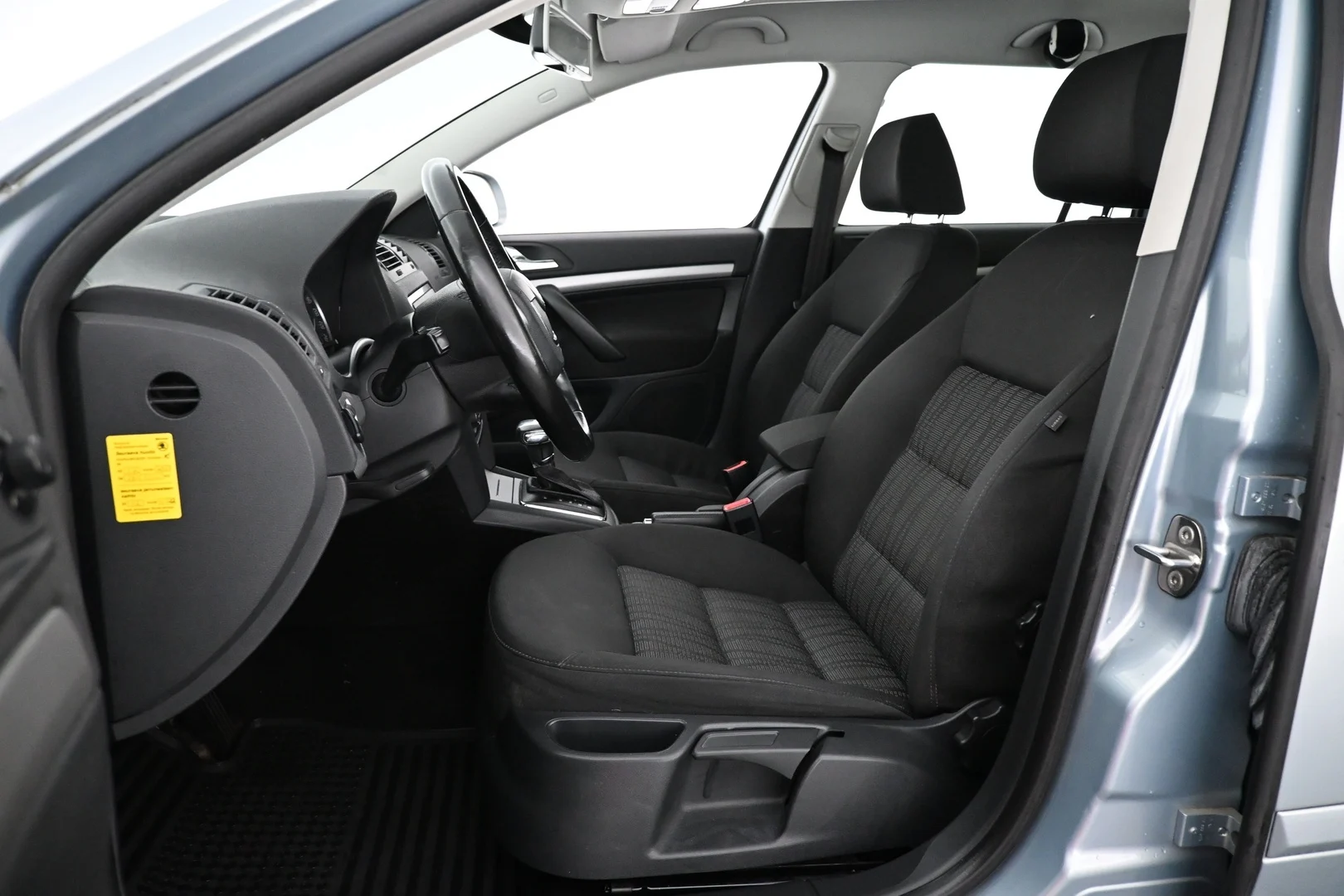 Car Image - 75MhRN1dHfgi64CAg0T1ty