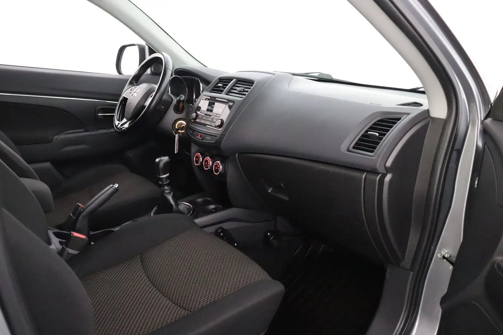 Car Image - G0R6qDSGzxASsr1DjJQzF