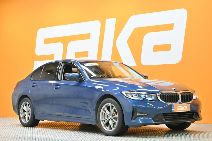 BMW 330