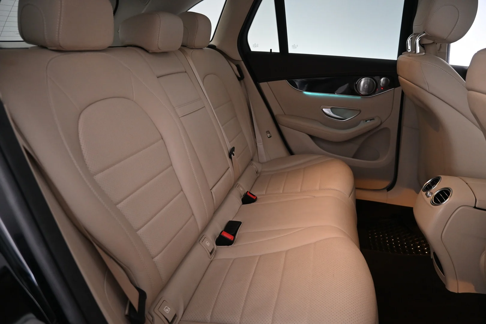 Car Image - 3FI41TJl39Qiq9PeDhKkTA