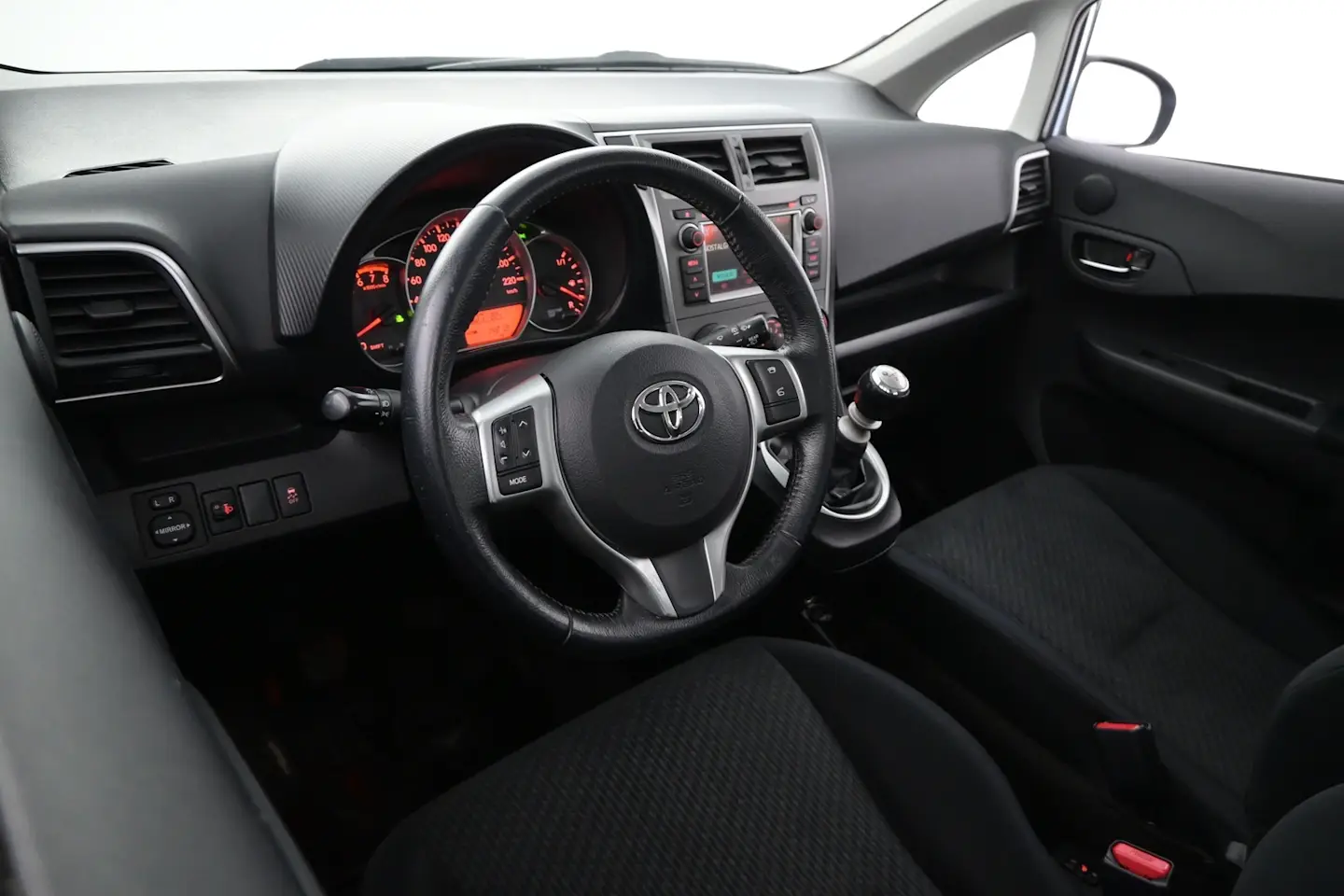 Car Image - ufHsXYI9nyt56j1JhKDlu