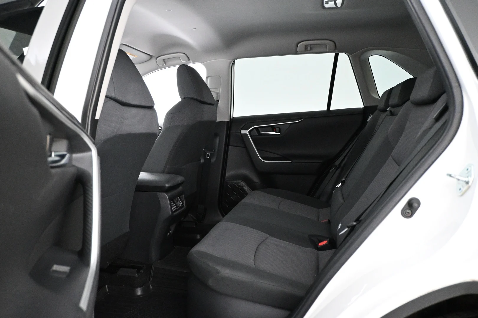 Car Image - 6F9itdeXnRaVzAex0aMUrH