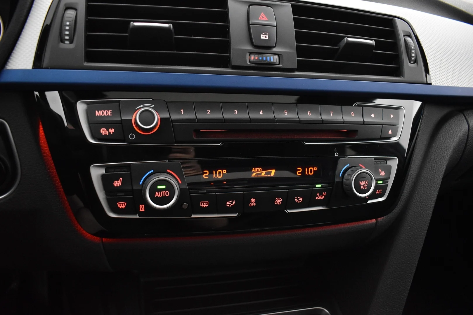 Car Image - 2JbHthMQphIXd1srjTPyvt