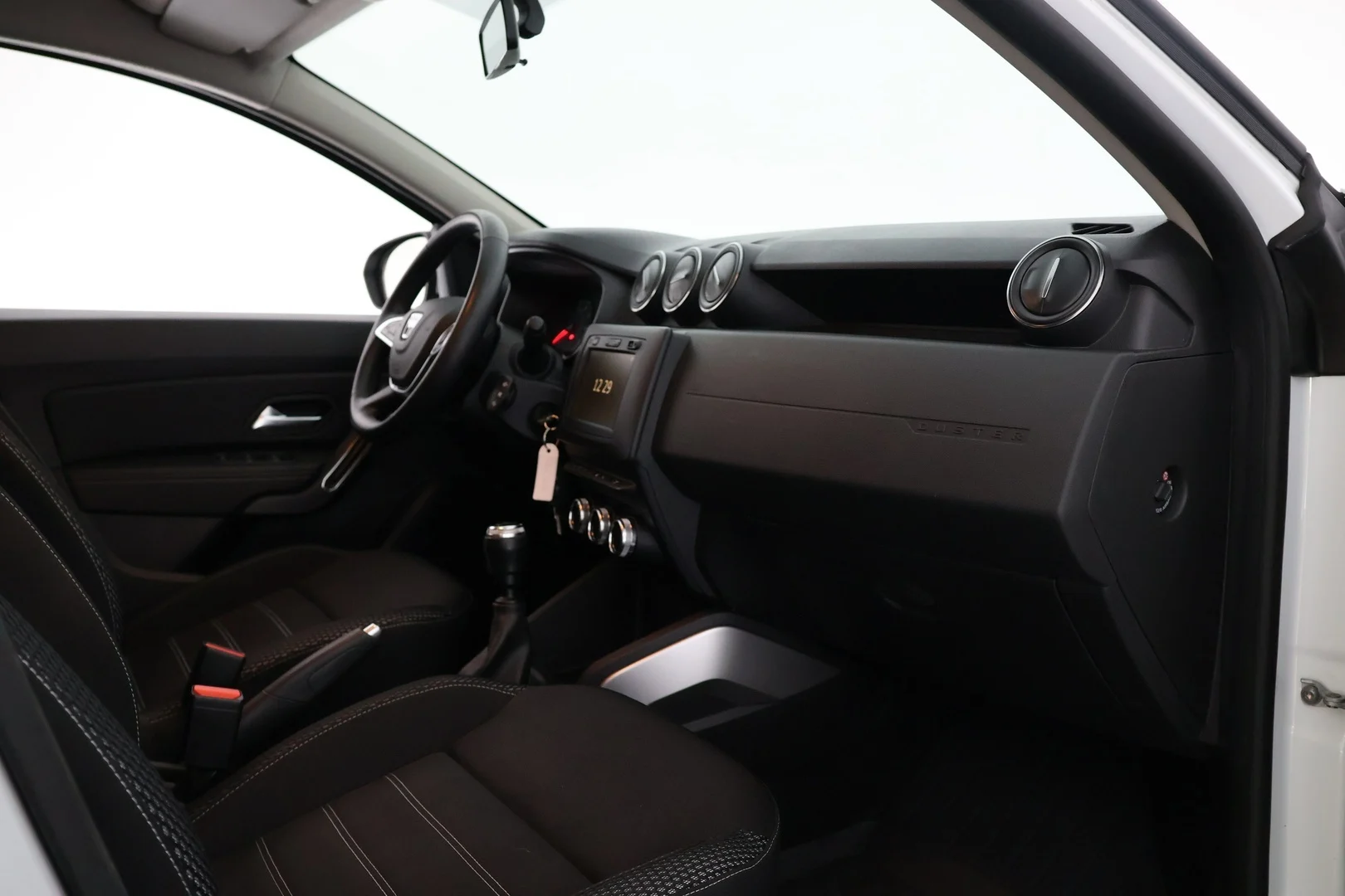 Car Image - 37nuDJXkrvg5Ae1jixYxDC