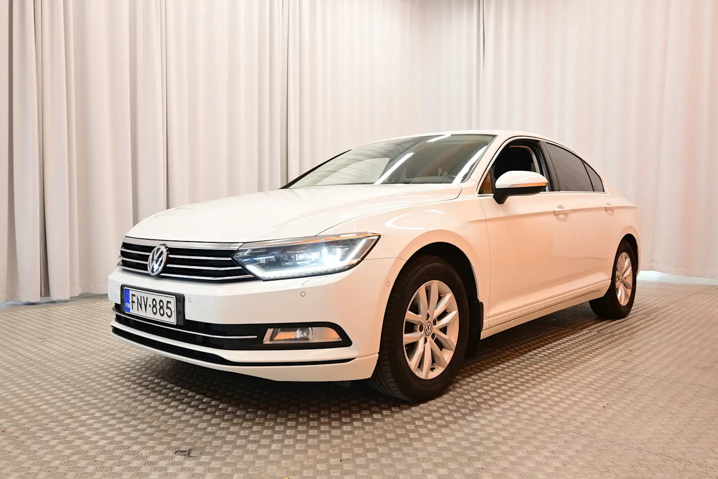 Car Image - 1WRe81Snju16JBDx9x4H1F