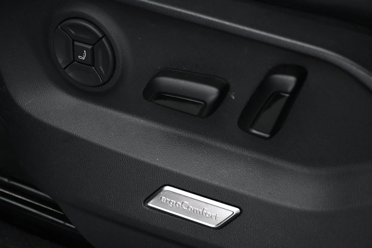 Car Image - 5lsdZHaKg7RFhfkCMacowA