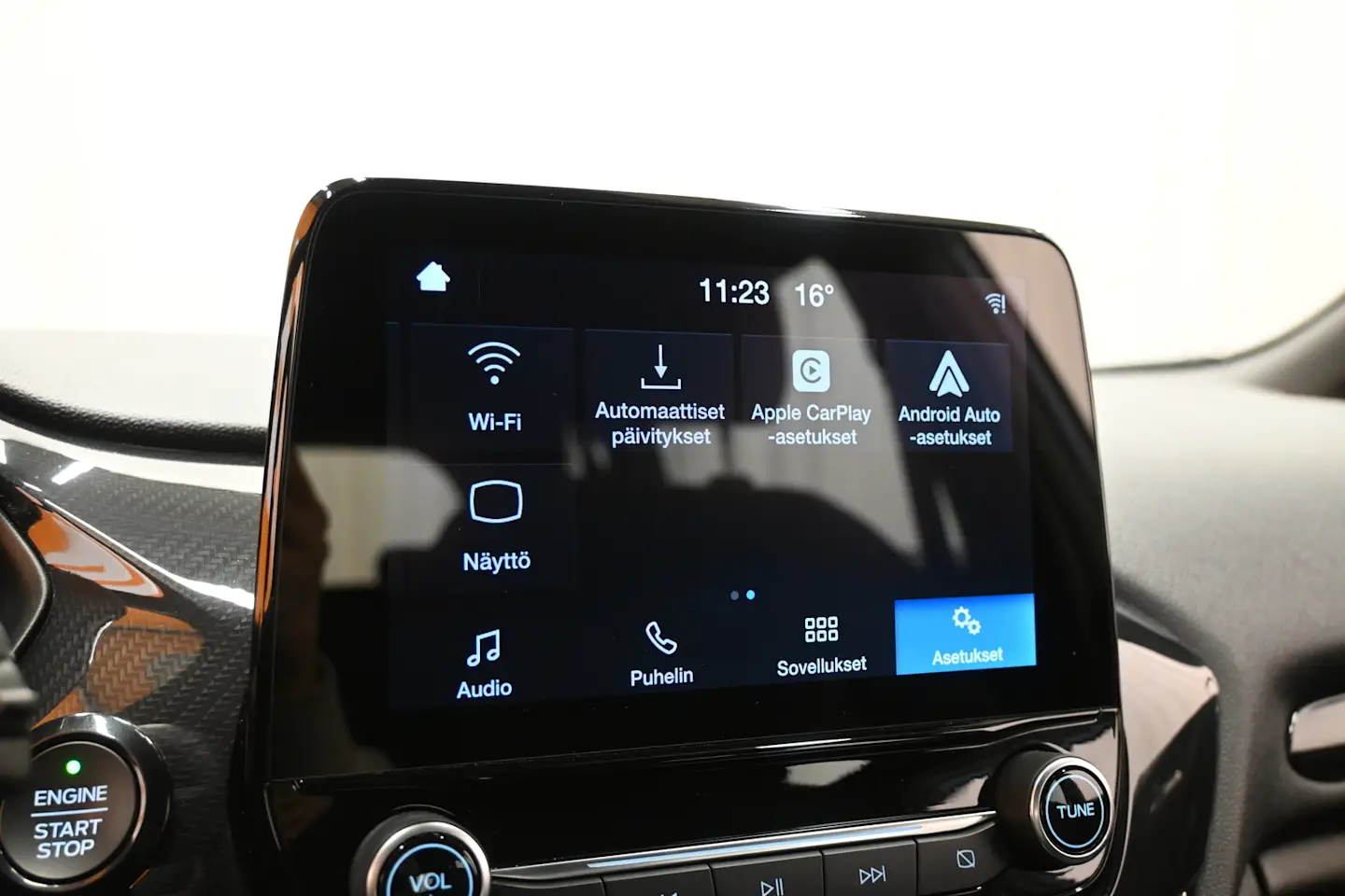 Car Image - 2nSlkwUu7t3oUc2jXfBVSi