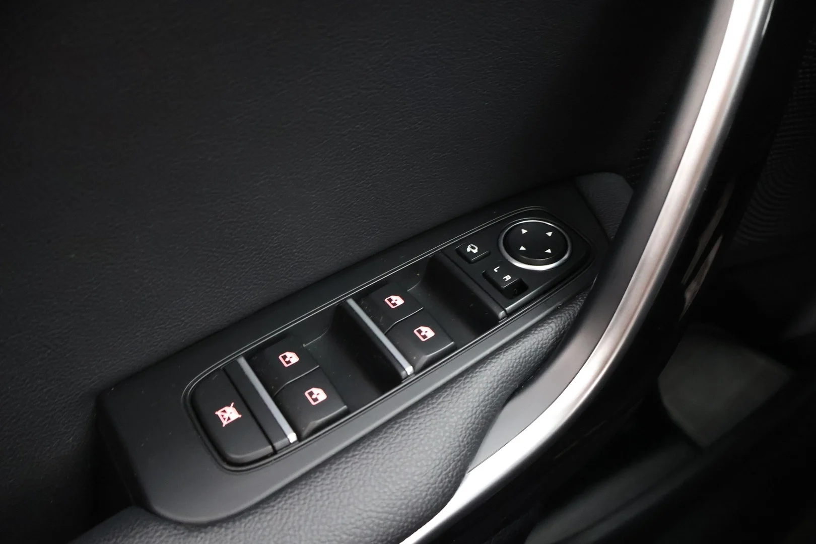 Car Image - 25s0Dg5WlzFAN72DZ9q37F