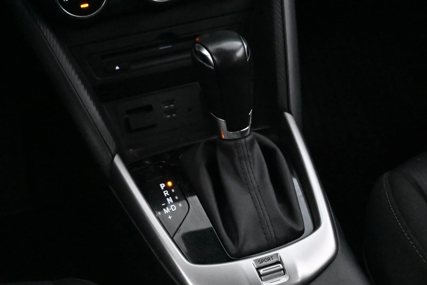 Car Image - 4pZw8C4aLOLzIDfVtfu5Eo