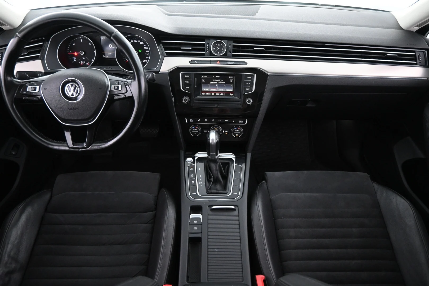 Car Image - 0nLHTrzqV1VfvZIhYKL4A