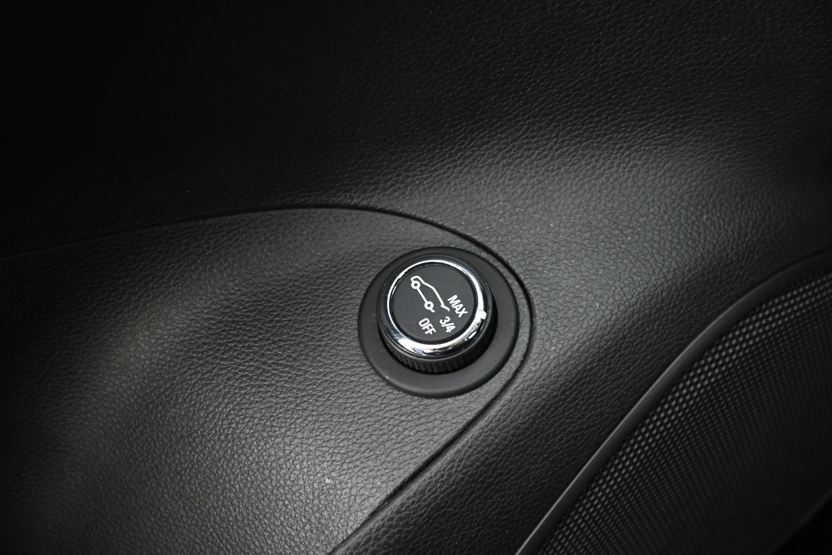 Car Image - 4NbM6RatOv9nRi6ngyDdSm