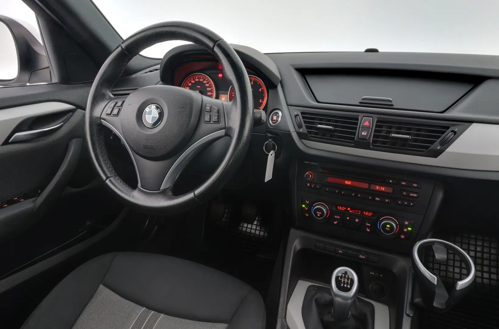 Car Image - 2FY2Il7tyMaTbVWK0OWELe