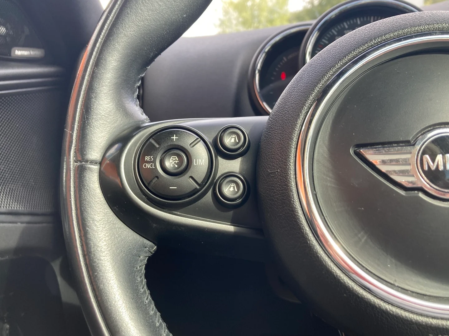 Car Image - 4h6xNuJ7h5uxYCgzPBNWHY
