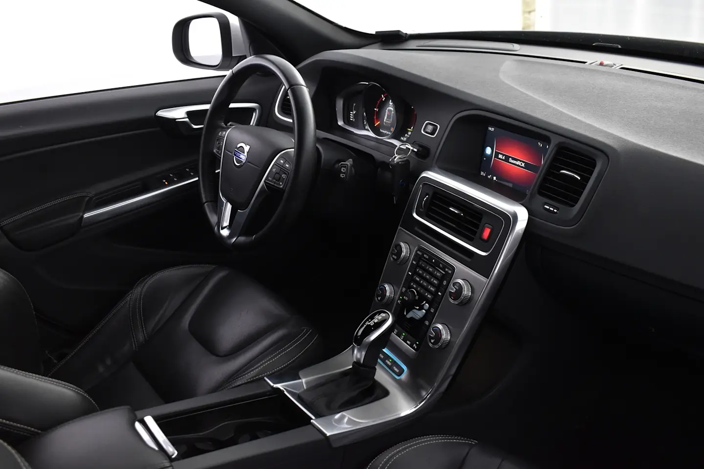 Car Image - 2ecGrzxKAuZZNgQFm3FuUj