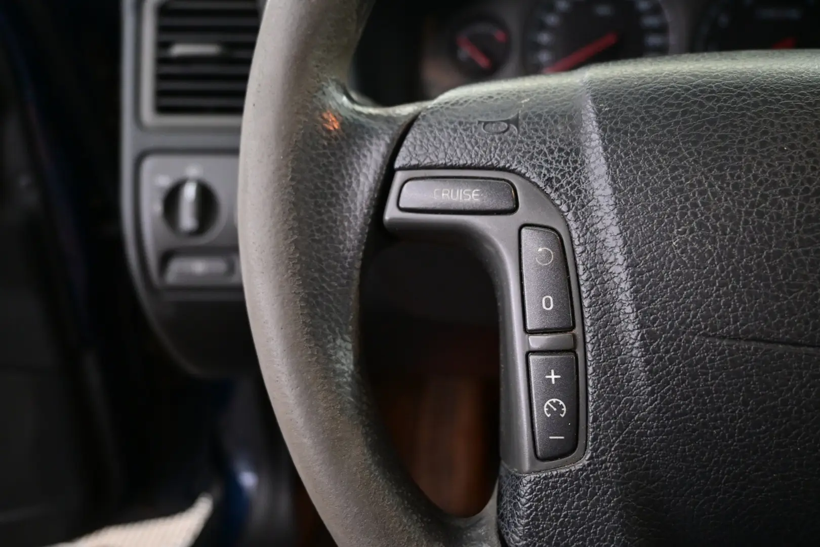 Car Image - 6GNoB31sqs17gCoWHsFu4e