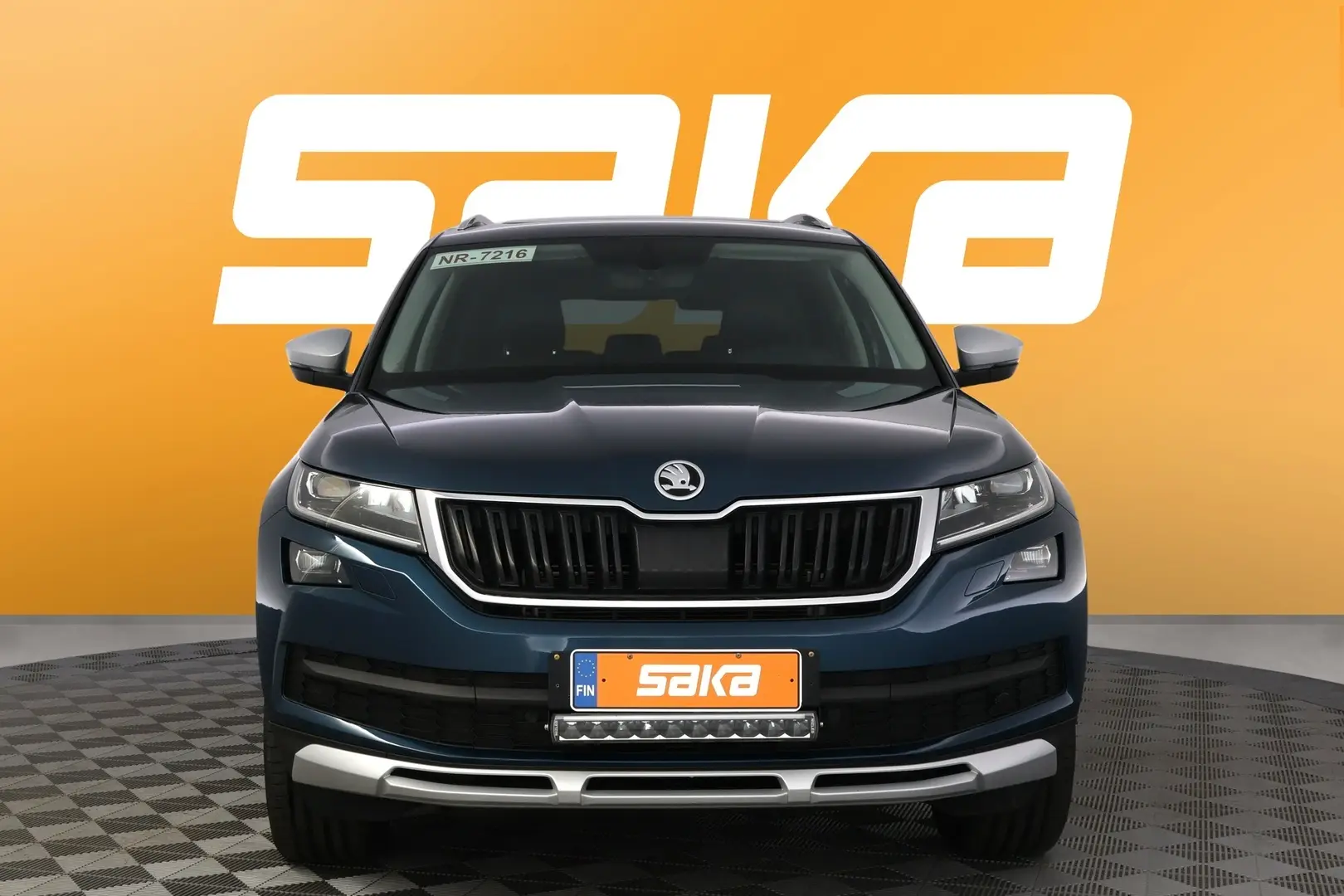 Car Image - 1Y4iDyslS0i4sURLlJblEF
