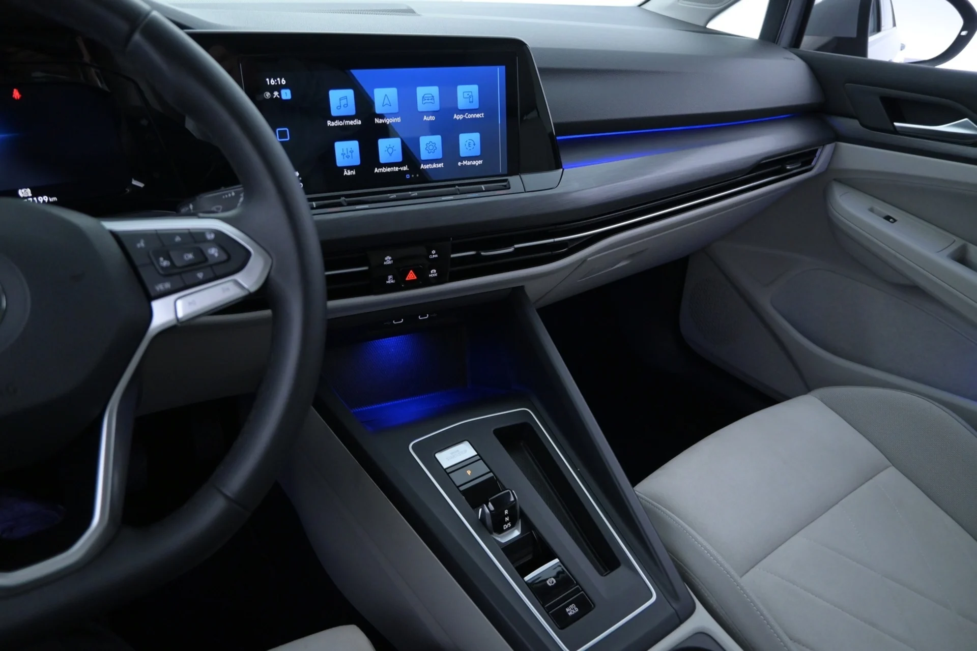 Car Image - 16uVDu3JnCeMyEd1AKSDve