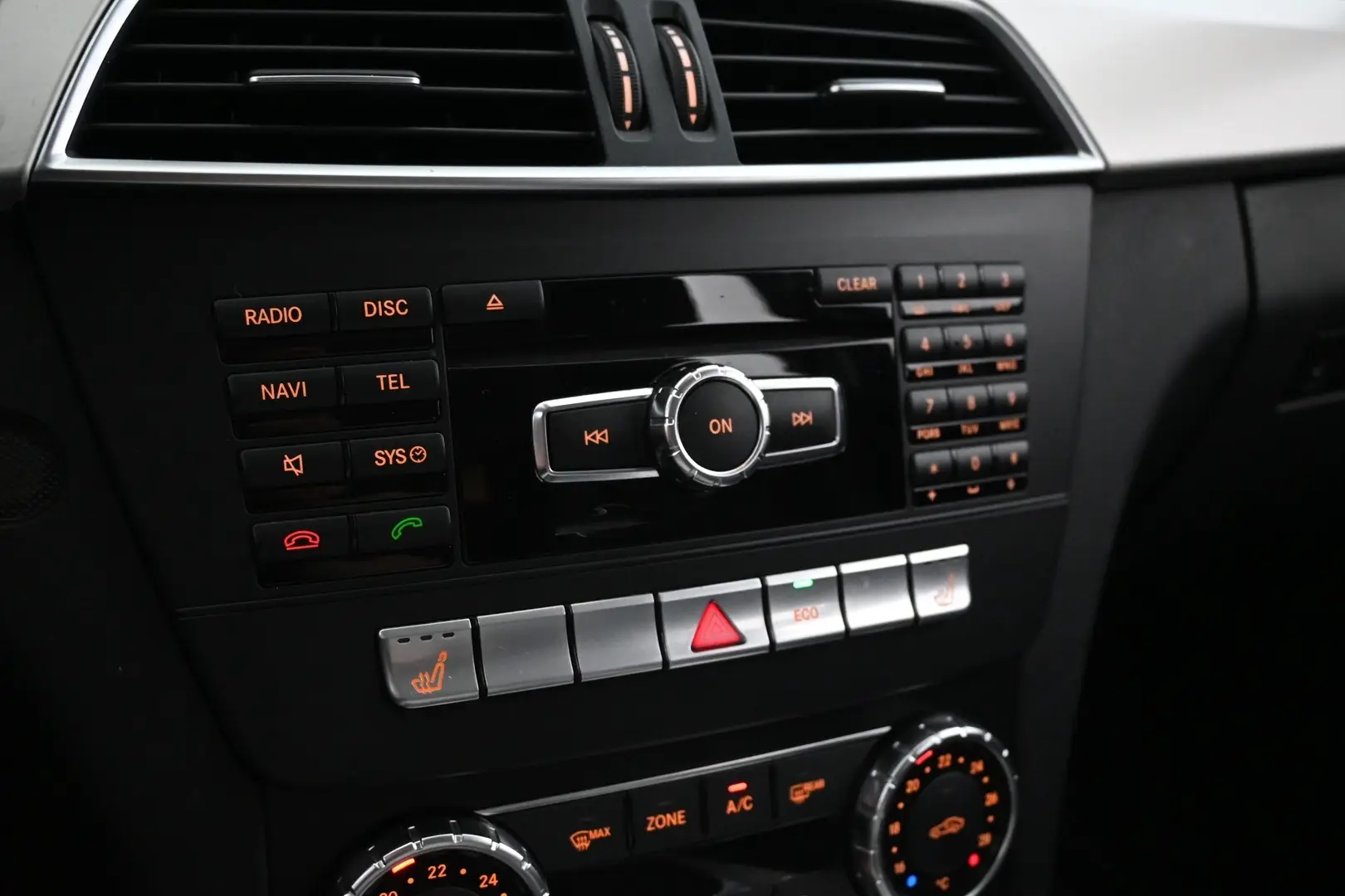 Car Image - Vd2DKOTgNk8j20LxE4E9e