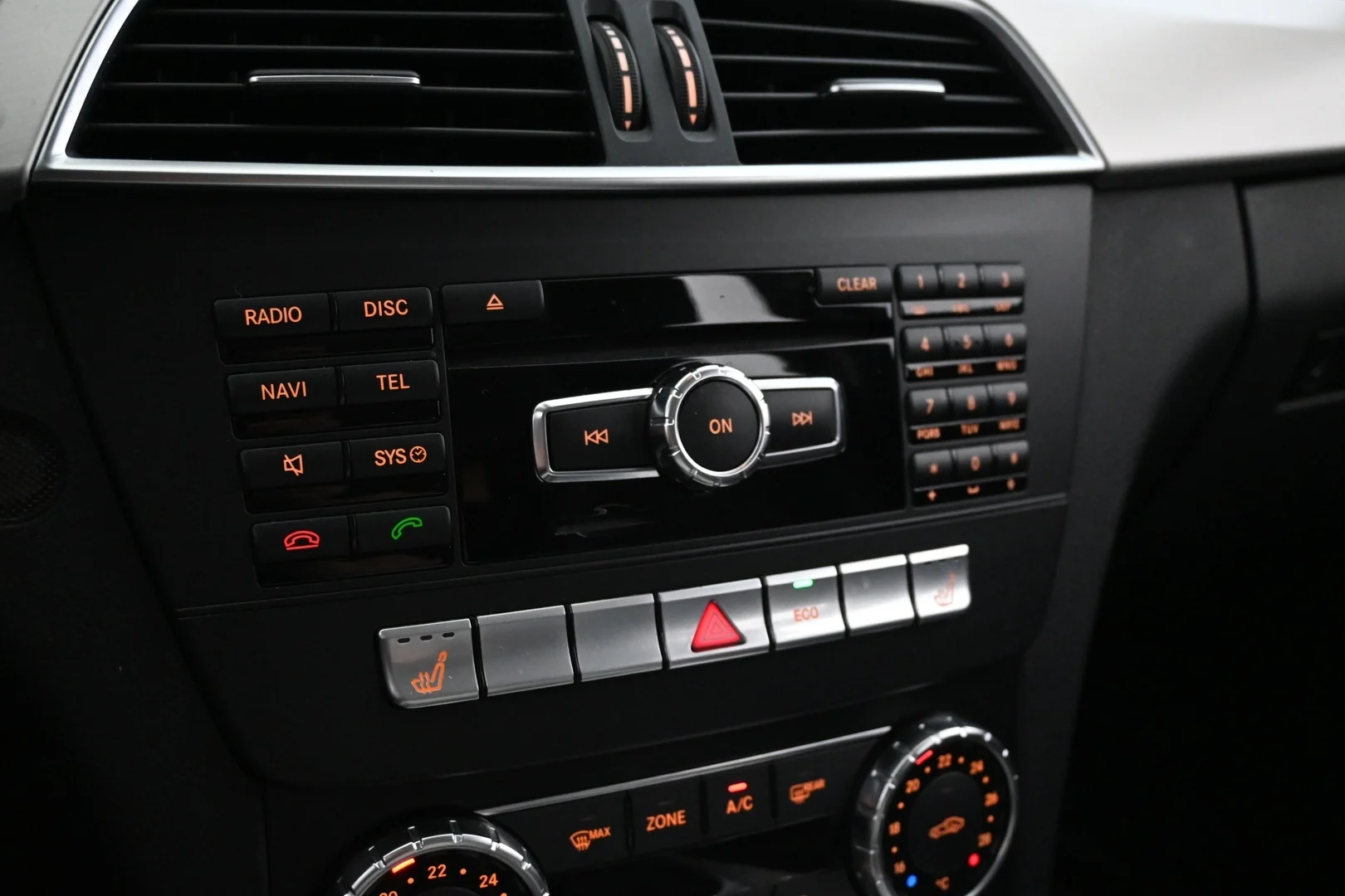 Car Image - Vd2DKOTgNk8j20LxE4E9e