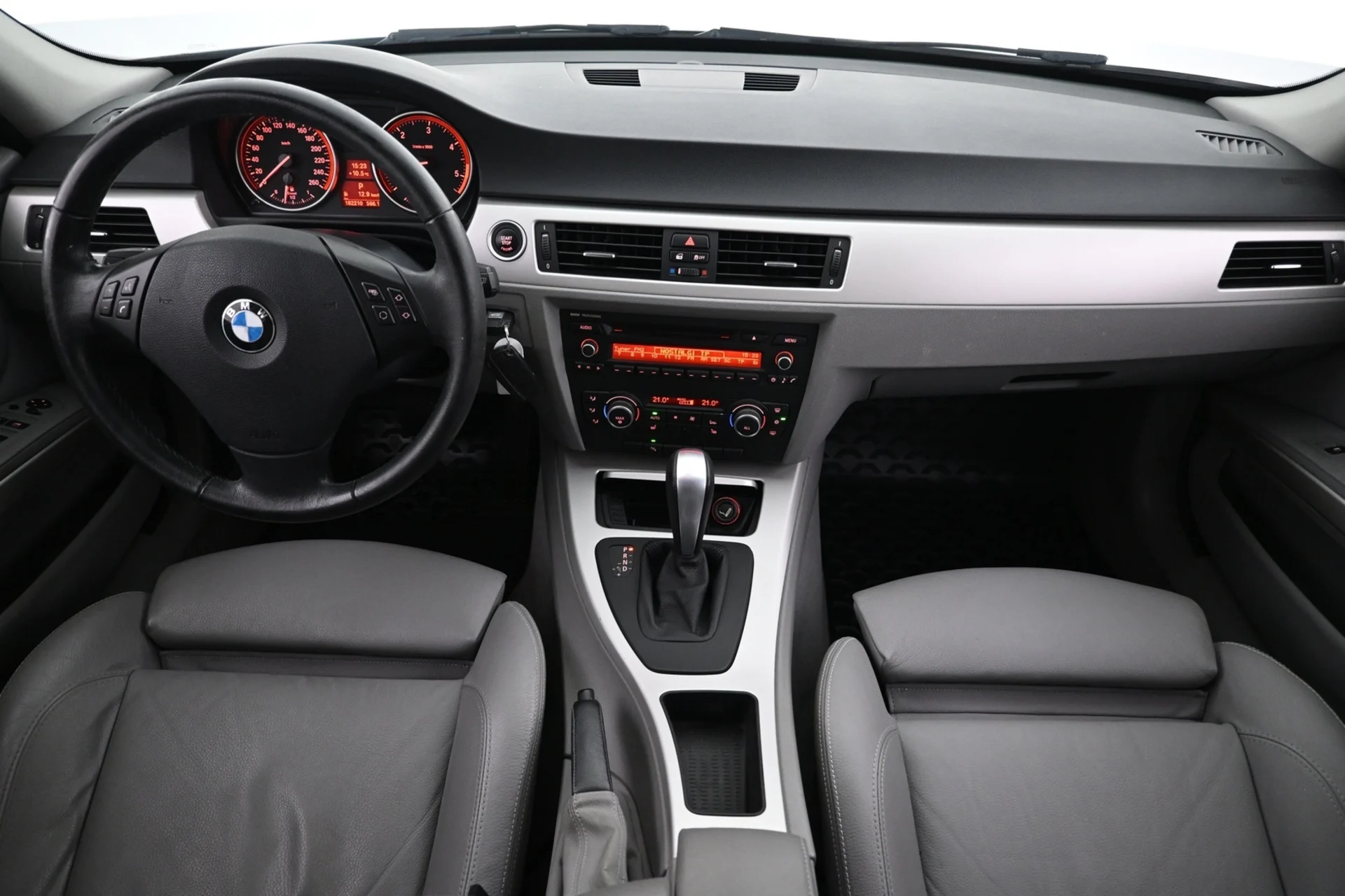 Car Image - 7aTn3VUXcLH2TNZvSbLhYU