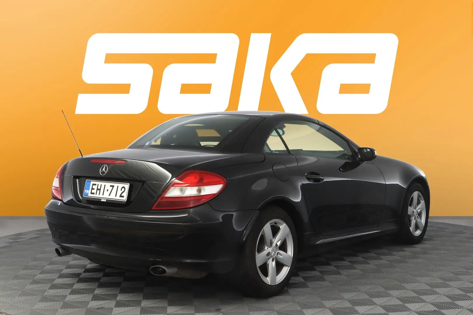 Car Image - 5CYg7B1afyyczUASzCwrWe