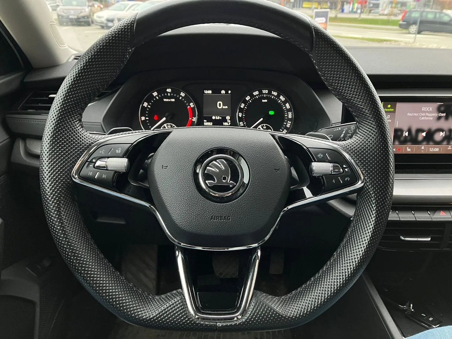 Car Image - 1xZAgT6Klv21QJ128Uubea